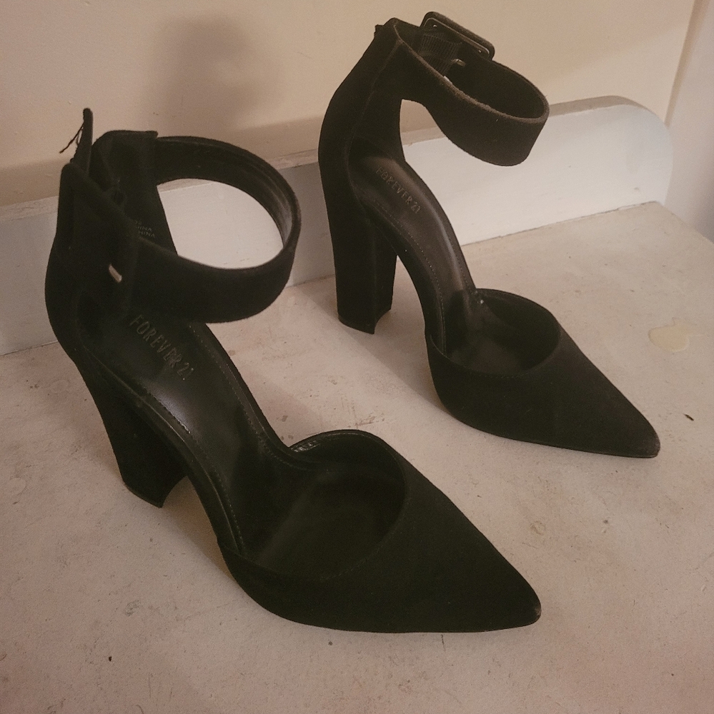 Forever 21 women's heels with  and Ankle Strap size 6